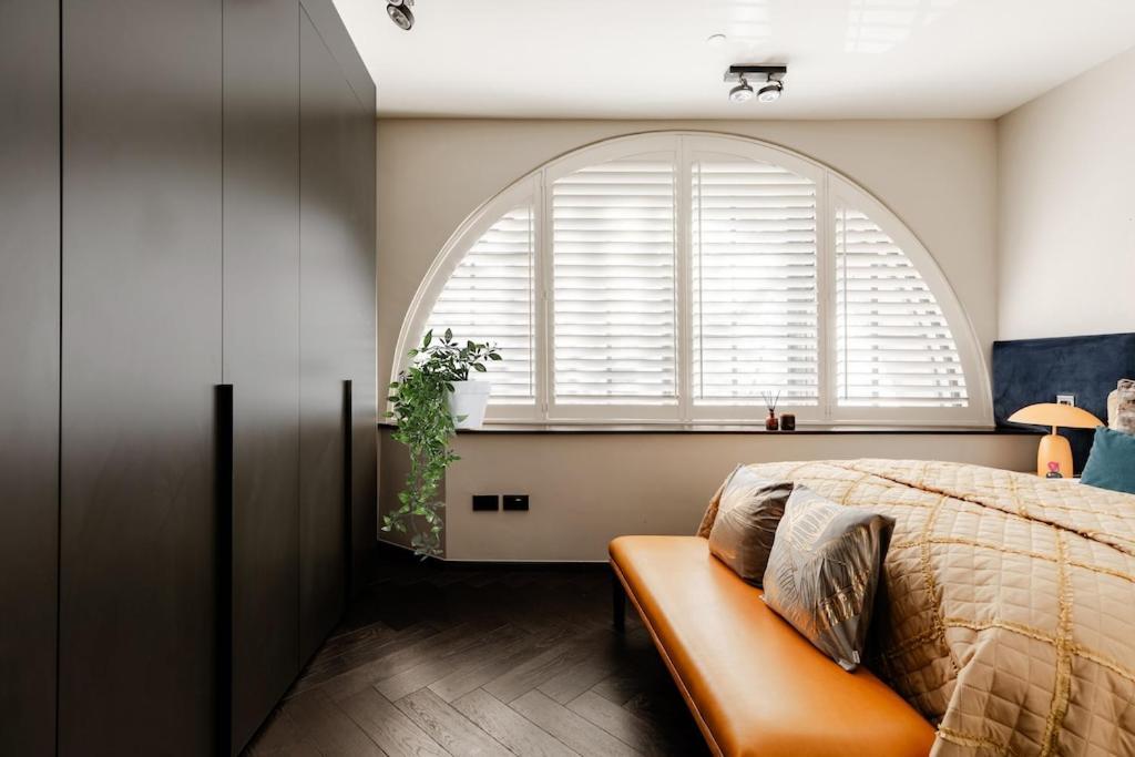 Shh! Oxford St Dream-Come-True Fam Design Hot Spot London Exterior photo