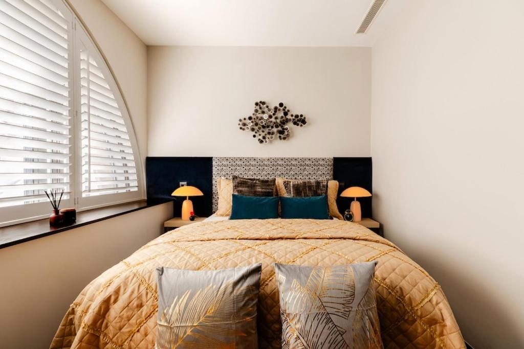 Shh! Oxford St Dream-Come-True Fam Design Hot Spot London Exterior photo