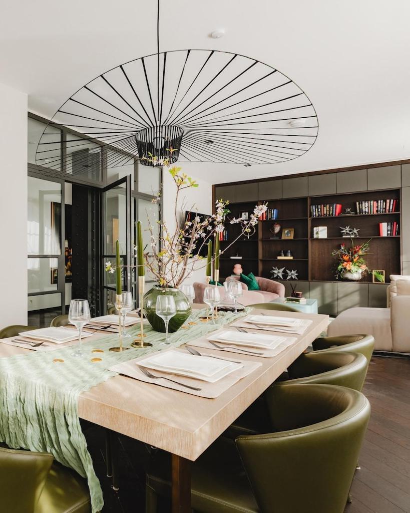 Shh! Oxford St Dream-Come-True Fam Design Hot Spot London Exterior photo
