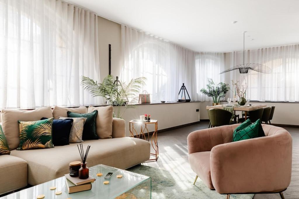 Shh! Oxford St Dream-Come-True Fam Design Hot Spot London Exterior photo